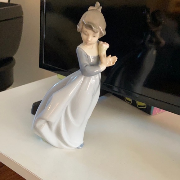 Nao figurine